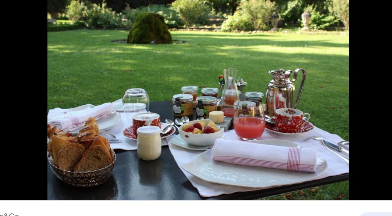 مبيت وإفطار Saint-Didier-de-la-Tour Domaine De La Provencale المظهر الخارجي الصورة